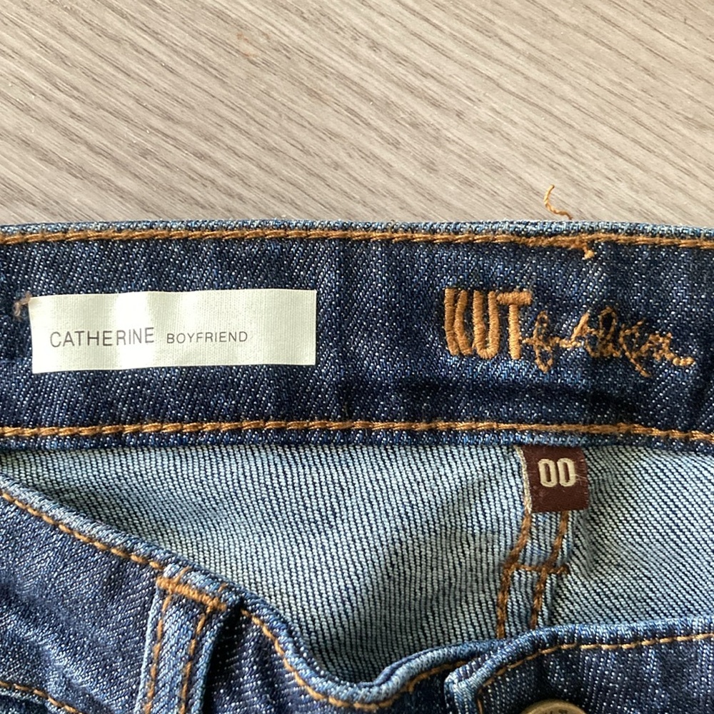 KUT FROM THE KLOTH NEWCatherine Boyfriend Jeans
98 % cotton New whiteout tag - Picture 8 of 14
